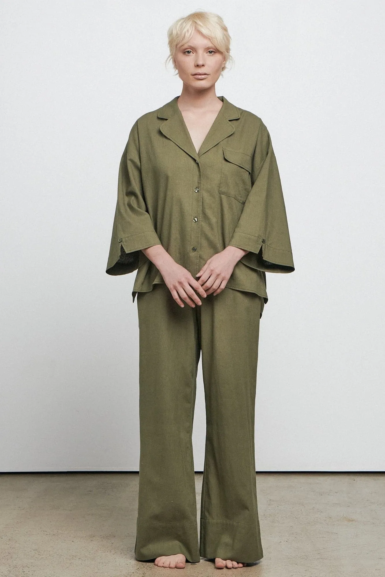 BARE THE CASUAL SHIRT - OLIVE