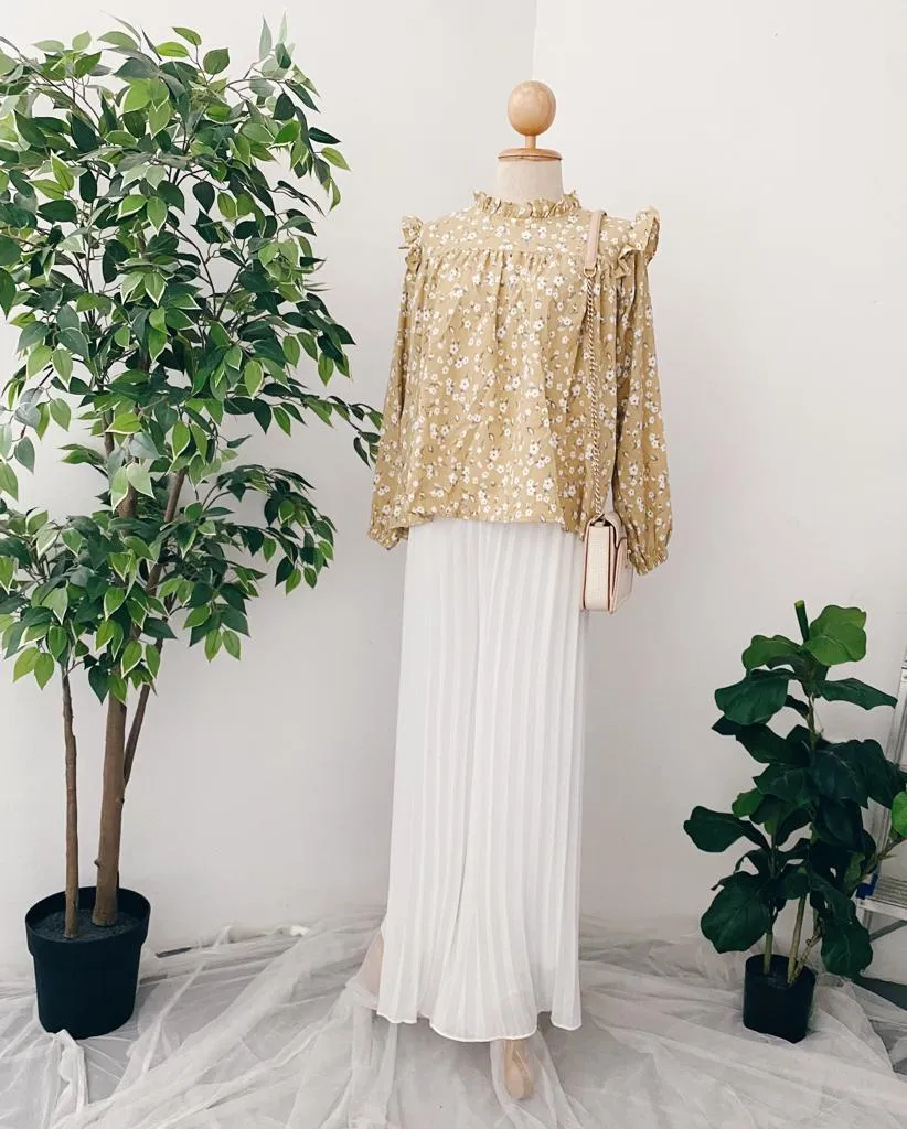 Floral Ruffle Top's